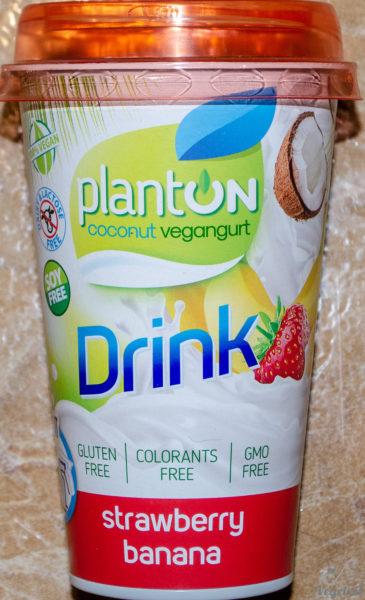 Planton. Coconut vegangurt drink. Strawberry banana
